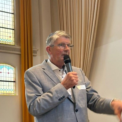 Samen in beweging naar community governance: keynote-speech van Dick den Bakker